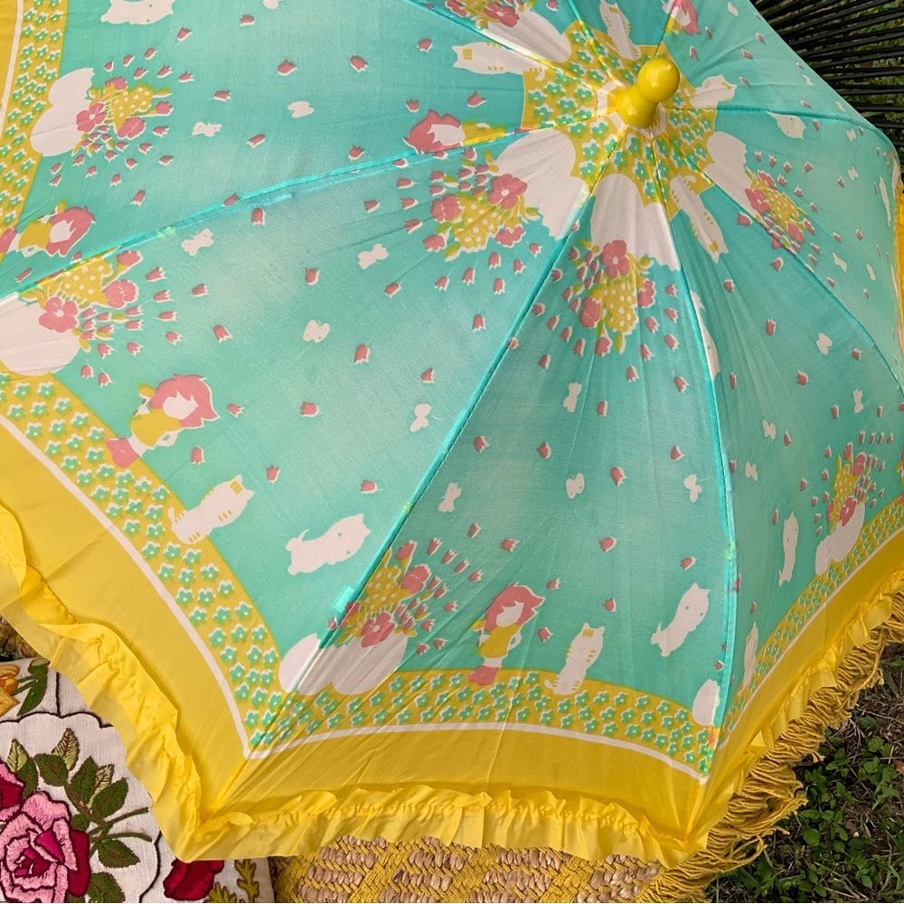 Vintage 1970's Girls' Children’s Kawaii Yellow Nylon Character Umbrella NEW - Picture 4 of 6
